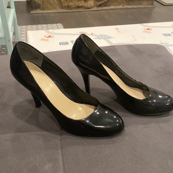 Nine West Patent Black Leather Pumps size 6.5 - Picture 5 of 7